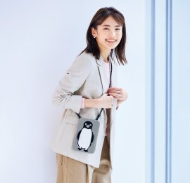 「Suicaのペンギン スマホショルダーバッグ」グレー 「Suicaのペンギン スマホショルダーバッグ」グレー