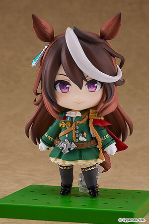 ゲーム『ウマ娘 プリティーダービー』より、トレセン学園の生徒会長を務め、別名“皇帝”と呼ばれている「シンボリルドルフ」がねんどろいどで登場です！