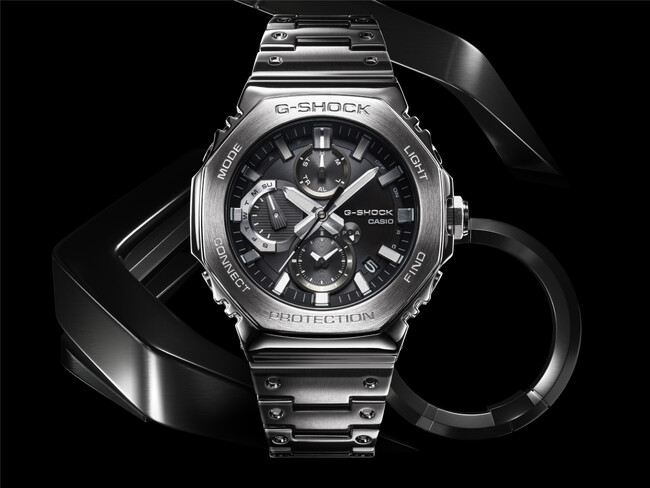 クロノグラフを採用した八角形ベゼルのアナログ“G-SHOCK”