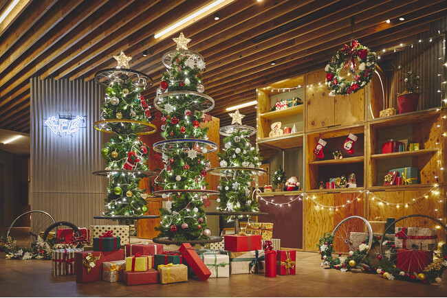 【星野リゾート　BEB5土浦】廃棄予定のホイールやタイヤでエコロジカルなクリスマス！「BEB アップCYCLEクリスマス」今年も開催｜期間：2024年12月1日～12月25日