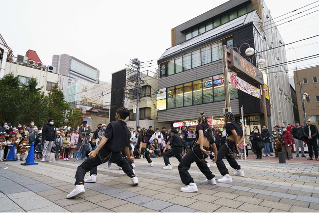 【東京都足立区】商店街を表現街に！？「千住・人情芸術祭 1DAYパフォーマンス表現街」開催！