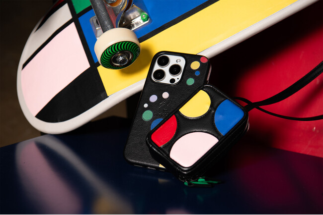 objcts.ioがショーン・ウェザースプーンとコラボレーション。プレイフルで色鮮やかな16シリーズ対応スマホショルダー/iPhoneケースとスケボーデッキを発売。