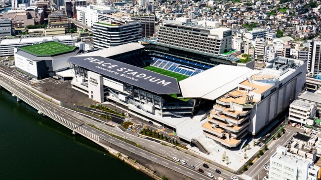 長崎の新たな賑わいを創出する「長崎スタジアムシティ」に統合演出システムやデジタルサイネージシステムを納入