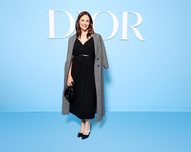 【DIOR】ショーに出席したジェニファー・ガーナーの1日に密着