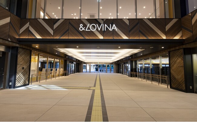 青森駅自由通路 1F （＆LOVINA 前）にて＆CORRIDOR（コリドー）を開催します！