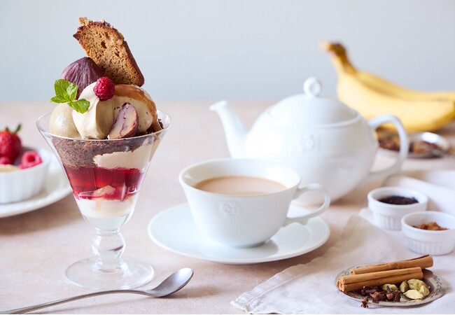 【Afternoon Tea】紅茶のお祭り「ティーフェス2024」開催！ ミルクティーイメージの新作パフェ、6種のバリエーションが楽しめる “カスタマイズチャイ” をセットで提案