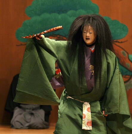 【横浜能楽堂】2025年1月5日、新春のランドマークで能・狂言！