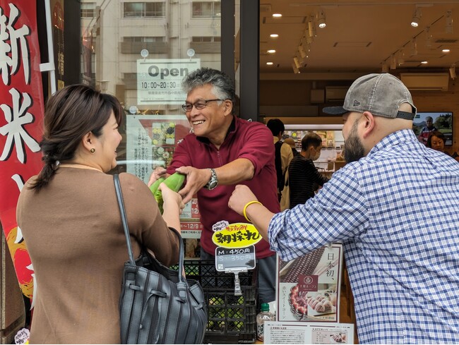 奈良・類農園で、日本初*の赤いスイートコーン『大和ルージュ』を有機栽培SNS映えする、希少なトウモロコシを10月末まで限定販売
