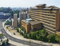 慶応4年創業の老舗旅館 道後温泉「大和屋本店」の株式を取得