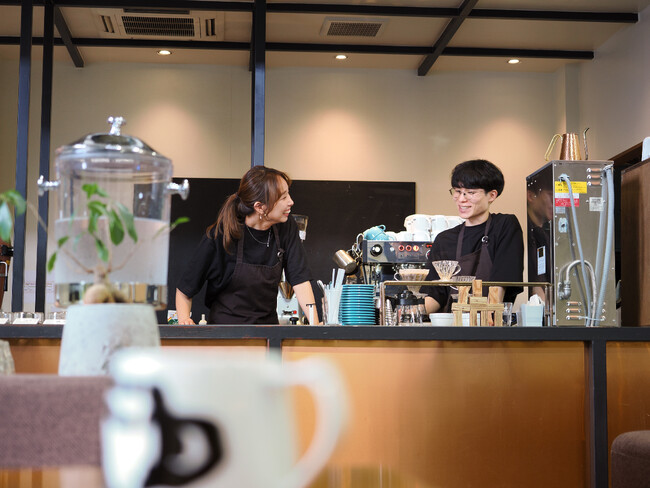 【日本初のモデル】障がい者がカフェの”裏方”作業を通じて新たな価値を創出する未来への挑戦。IMOMの6拠点目となる「イムオム藤が丘」が、2024年10月1日に開所します！