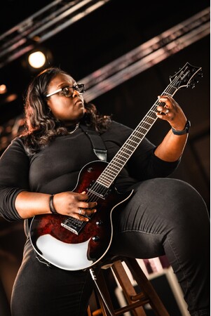 注目のメロディックメタルコアバンドTetrarchリードギタリストダイアモンド・ロウのJACKSON(R)︎ 新シグネイチャーモデル2024年10月3日（木）発売