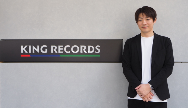 新社屋の席数を検討するために、移転前のオフィスにBeacapp Hereを導入し出社率を算出。「会って話す」コミュニケーションを大切にするキングレコード株式会社の導入事例を公開
