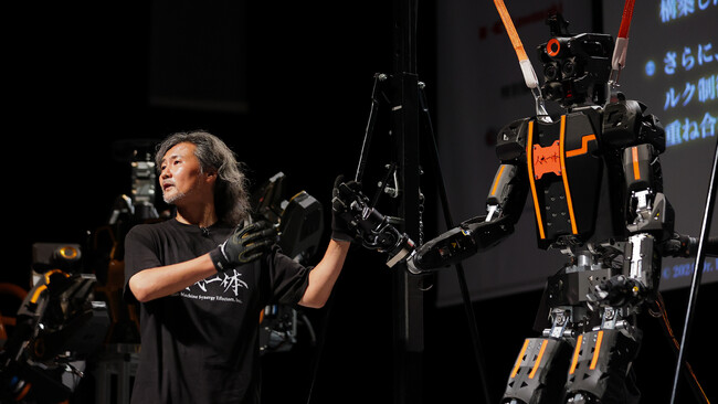 人型重機が切り拓く未来：「あまねく世界からフィジカルな苦役を無用とする」社会の実現に向けた第一歩