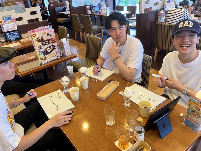 こんな手帳を作りたい！マーケティング専攻ゼミ生のインカレSカレ2024秋カン。伊藤手帳のテーマ『デジタル化時代に必要な手帳』で全国14校46名が競う