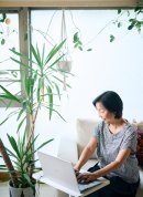 買い物や調べものはスマホ、ブログのコメントの返信などは、夕食後にパソコンでやるのが日課 買い物や調べものはスマホ、ブログのコメントの返信などは、夕食後にパソコンでやるのが日課