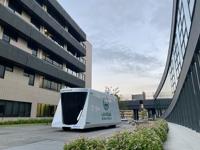 ドバイ警察との共同開発車両・移動交番「SPS-AMV」2025年のドバイWCとドバイ・エアショーに配備予定