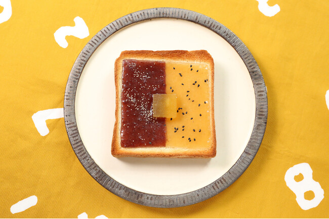 トーストにのせて焼くだけ！総売上70万袋の大ヒット商品『スライスようかん』。秋限定の『焼き芋』味が今年も登場！