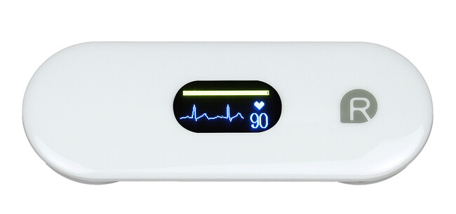 毎日の心電図データをクラウド保存し、医師や技師や専門スタッフがＡＩも活用して分析・分類。医療機関と連携を実現