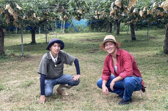 “イマドキ就農のリアル”に迫る工藤阿須加の初冠番組が3年目に突入&放送100回を達成! 記念すべきSP回に工藤の同級生が登場!!友人同士だからこそ聞ける本音とは!? さらに小学校の卒業アルバムも大公開!