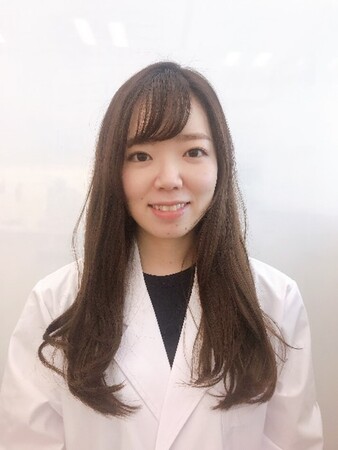 今年の秋は猛暑の長期化による過去最高レベルの抜け毛に注意！？ ９月以降、抜け毛を実感している女性は6割以上！抜け毛量が増えたと感じる瞬間第一位は？約80％が「髪のボリューム不足」で老け見えすると回答