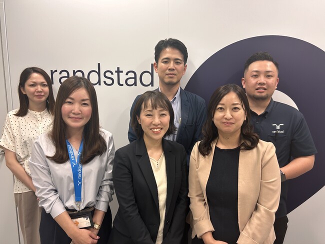 ランスタッド鹿児島支店が地元小学校と連携しキャリア教育授業を実施。春祭大ハンヤ演者に向けたノベルティ企画制作のおしごとを実体験