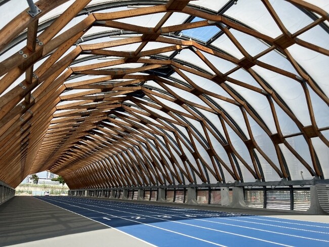 建築学会賞受賞の「ランニングスタジアム」を移設完了