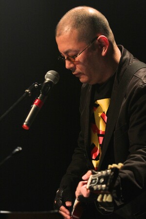 非常階段・JOJO広重、半生を綴ったエッセイ集「また逢う日まで」が2024年12月20日に発売