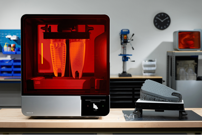 10/15 FormlabsからForm 4L が遂に登場 - 大容量のプリントも超高速で実現