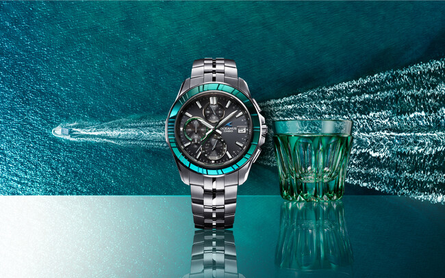 船が作る波の筋「航跡」を江戸切子で表現した“OCEANUS”