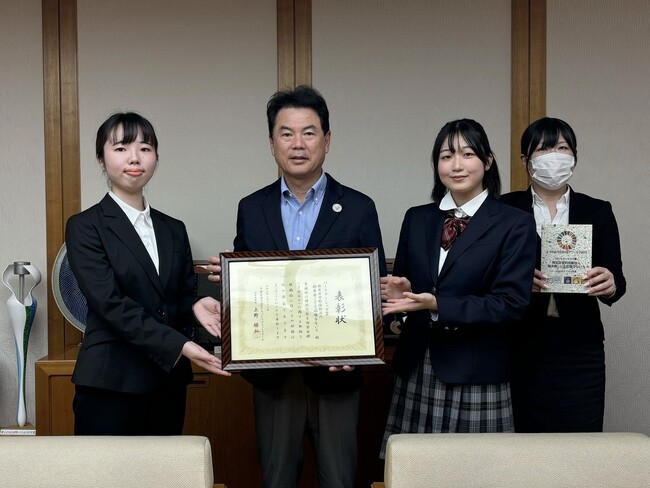 佐藤栄一市長のもとへ表敬訪問いたしました