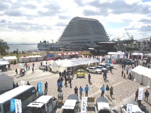 【JAF兵庫】神戸メリケンパークで「兵庫カーライフフェスタ2024」を開催します