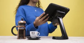 「VESA傾斜可動式机上スタンド - Mast」ご利用イメージⅠ 「VESA傾斜可動式机上スタンド - Mast」ご利用イメージⅠ