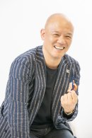 著者であり総フォロワー数250万人超のYouTube講演家・鴨頭嘉人氏 著者であり総フォロワー数250万人超のYouTube講演家・鴨頭嘉人氏