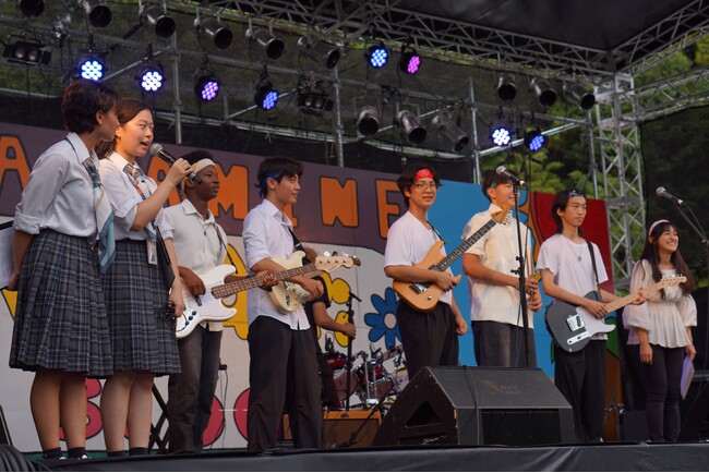 国際高等学校の生徒が、名古屋商科大学の学園祭へ参加