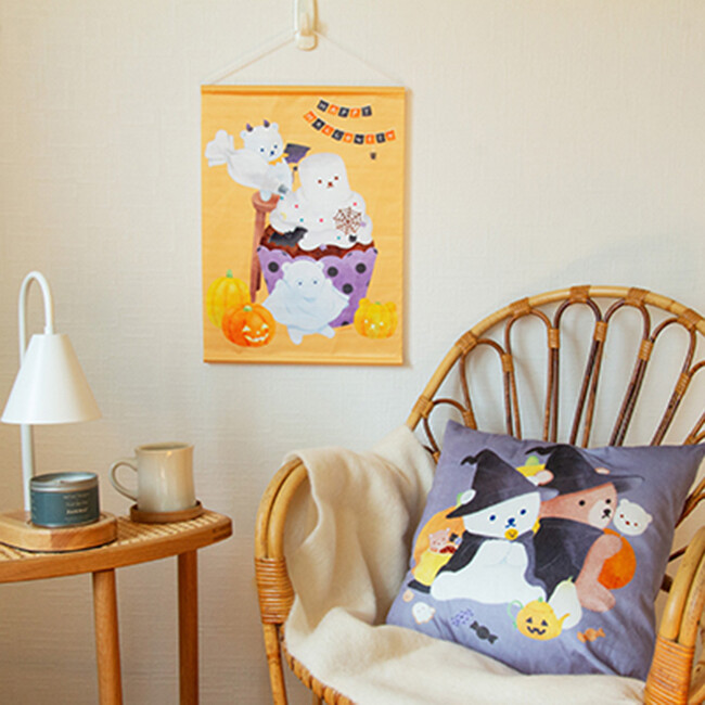 人気イラストレーター・sericoと絵本ナビがコラボ！「しろくまのいる生活」のハロウィングッズが、絵本ナビオリジナルグッズとして新登場