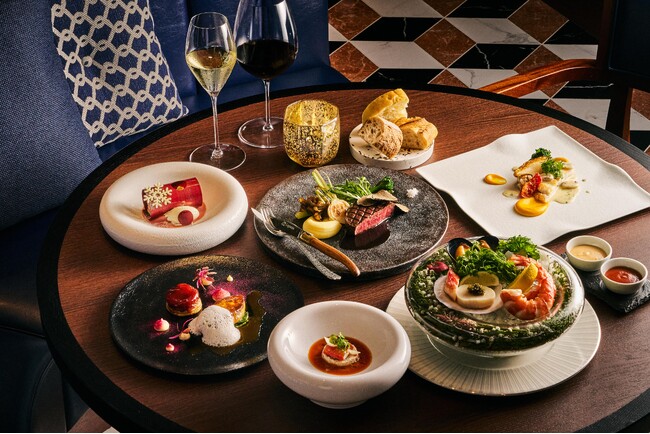 【ヒルトン横浜】スペシャリティレストラン「Ocean Milano Seafood & Roast Beef」にてクリスマス限定ディナーコースをご提供