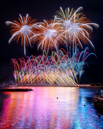 【熱海海上花火大会】11月は4日（月）開催！特等席確約の送迎付きプランの販売中。残席数残りわずかです！12月は8（日）・22（日）の2回開催予定。