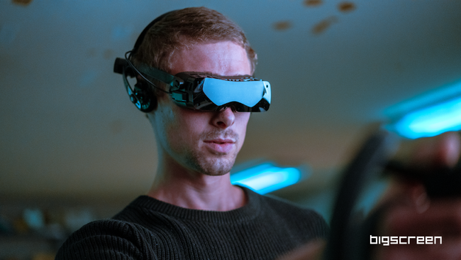黒がより黒く視えるパソコン用VRヘッドセット「Bigscreen Beyond」、ハロウィーンセールを日本限定で開催