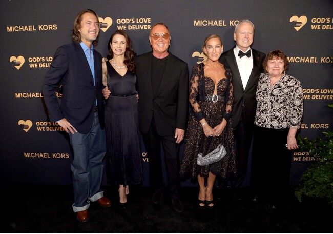 マイケル・コースがサポートする非営利団体GOD’S LOVE WE DELIVERによる「第18回ゴールデン・ハート・アワード」開催