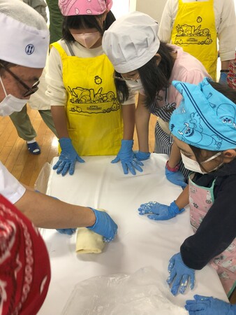 株式会社グルメ杵屋、２０２５大阪・関西万博にて「うどん打ち教室」を開催