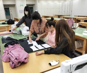 大学生と考える海洋ごみをテーマ・素材にしたファッションショー「海洋ごみが生まれ変わる！？スペシャルファッションショー」開催！