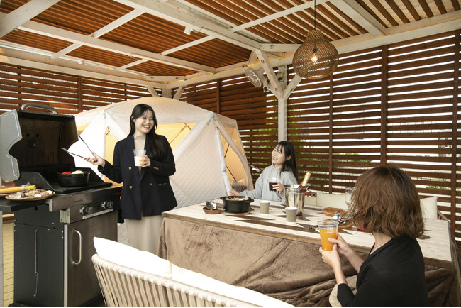 【新横浜プリンスホテル】冬でも寒さを気にせず、あったかBBQ！屋上BBQに、こたつとテントを設置