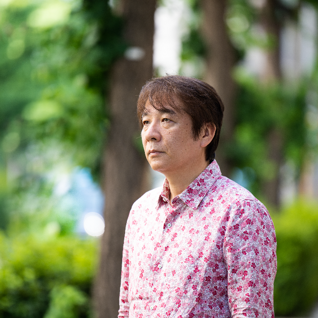 全国都市緑化かわさきフェアの富士見公園会場で、押し花作家・杉野宣雄氏監修による押し花作品の屋外展示が開催中