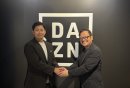 JAPAN WINTER LEAGUE鷲崎 一誠代表(左)とDAZN Japanの笹本 裕CEO(右) JAPAN WINTER LEAGUE鷲崎 一誠代表(左)とDAZN Japanの笹本 裕CEO(右)