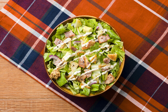 【CHOPPED SALAD DAY】食欲の秋を楽しみつくすコク旨サラダが登場！『ジャーマンポテトサラダ』11月5日（火）より販売開始