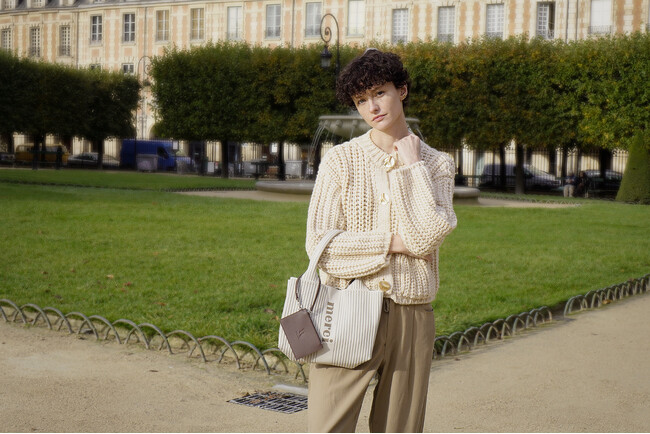 何気ない日常が特別なひとときに。気持ちも装いも華やぐ「Merci(メルシー)」バッグ　q bag paris「tricote petit(トリコット プチ)」発売