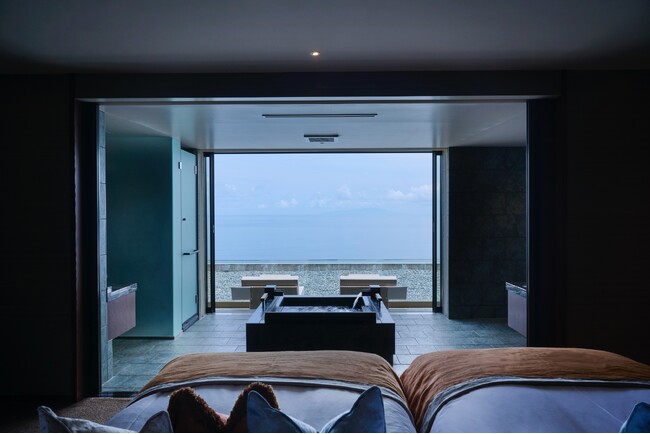 ＜ジュリーク＞と、全室オーシャンビューで月を眺望できる＜THE HIRAMATSU HOTELS & RESORTS 熱海＞が、月のパワーを味方につけるコラボレーション体験プランを11/1から開始！