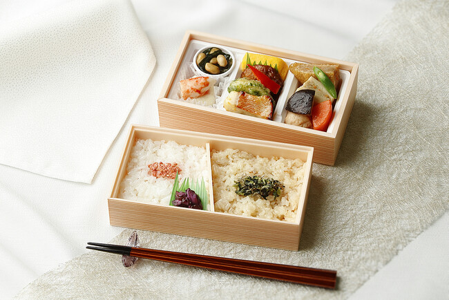 なだ万新弁当「二段重　葵」11/1より首都圏地区で販売開始