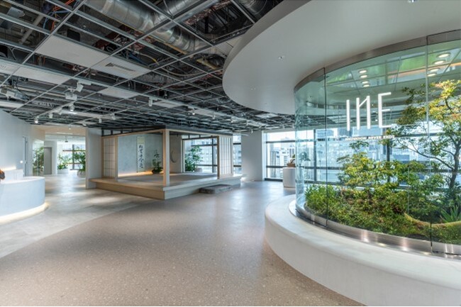 I-ne新本社オフィスに自然とのつながりを感じられるバイオフィリックデザインを採用