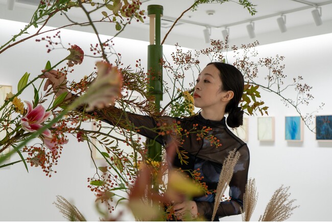 アーティスト・華道家ruteNが、東京・大手町で開催される「宮崎市制100周年記念ふるさと交流会」にて生け花パフォーマンスを行う